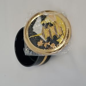 NWT Chokin Covered Box